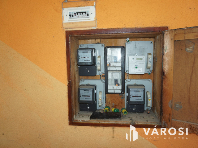 Tanya eladó Szanazug közelében