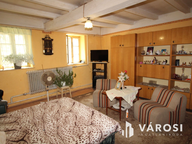 Tanya a város szélén