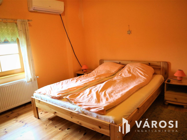 Komlósdon ház+gazdasági épület+14400m2 szántó jó gazdára vár