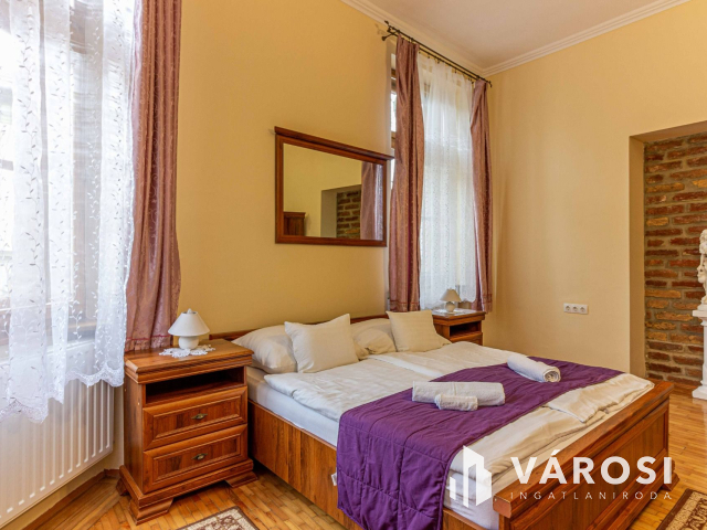 Belvárosi Apartman a Napfény Városában eladó!