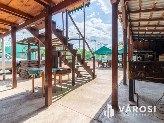 Bejáratott Sportlétesítmény eladó Sóskúton!