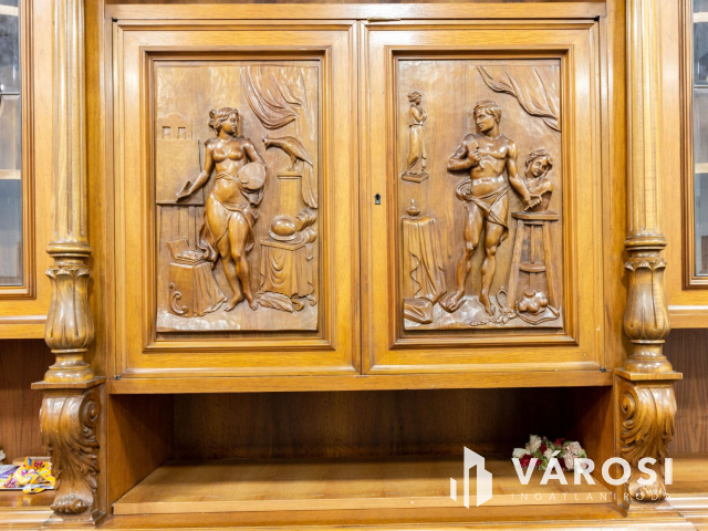 Családi ház és  telephely egyben.