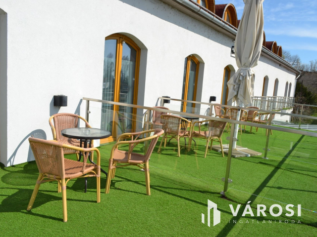 Balatonnál, étterem, hotel, wellness és rendezvényközpont !