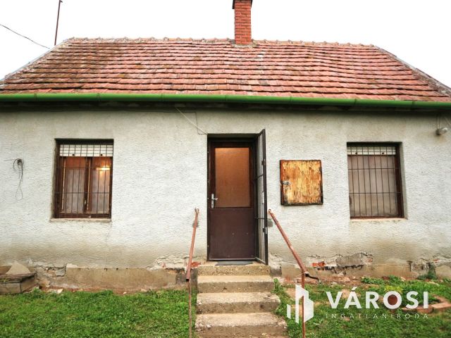 Hegyhátszentpéter gazdálkodásra és lakhatásra alkalmas eladó