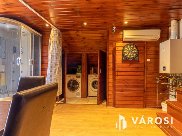 Bejáratott pizzéria, étterem meglévő ügyfélkörrel eladó!