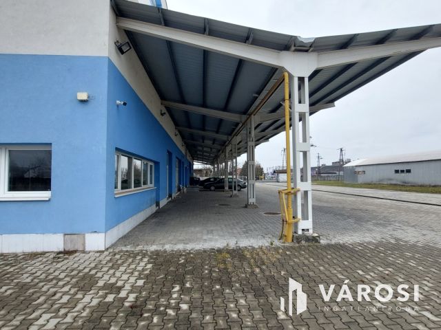 Logisztikai raktár ipari vasút bekötéssel is Szombathelyen