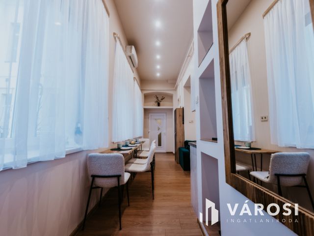 Különleges,értékes,extra "Mini Hotel" eladó.