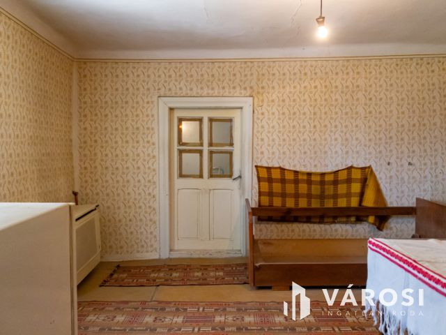 Dávodon tornácos sváb ház eladó