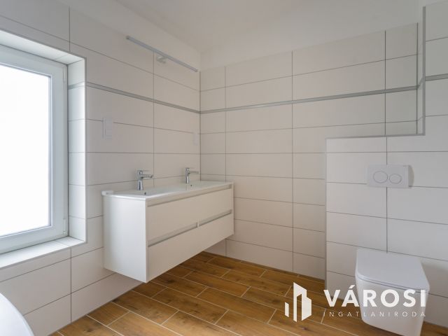 Panorámás luxus lakás Balatonföldváron