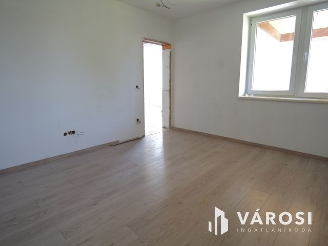 Csurgón, modern belső elosztású, felújított családi ház!