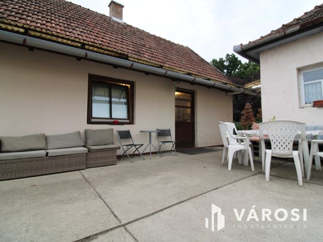 Családi ház Gyulaváriban.