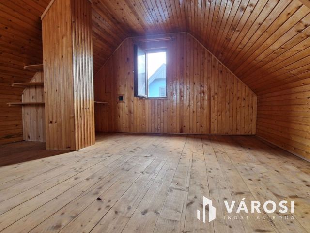 Gyékényesen közel a vízhez kis Házikó