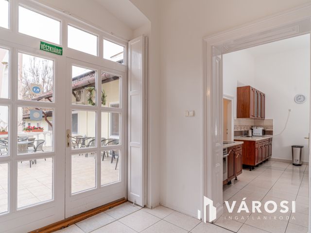 Egy szelet történelem a Bécsi körúton