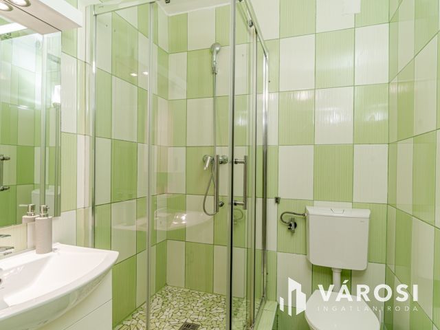 Egy szelet történelem a Bécsi körúton