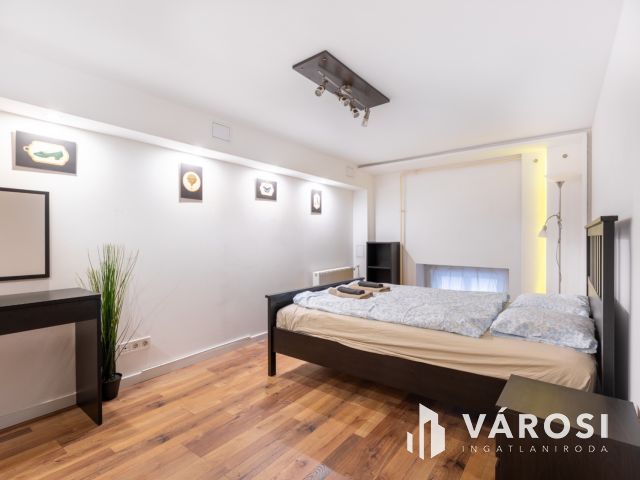 Belvárosi tágas duo otthon