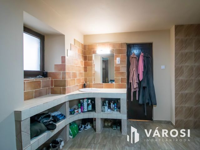 Eladó parasztház Sukorón