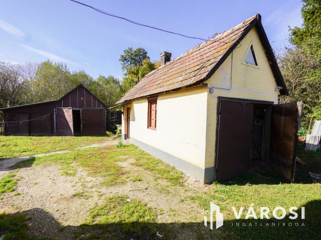 Felújítandó családi ház szenzációs településen!