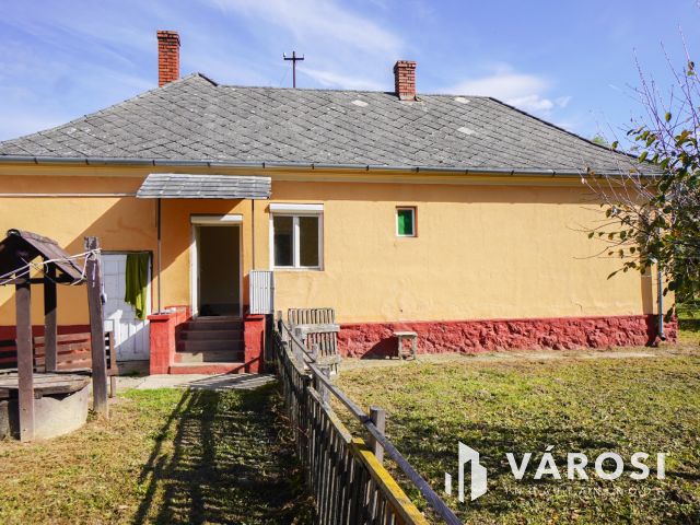 Felújítandó családi ház szenzációs településen!