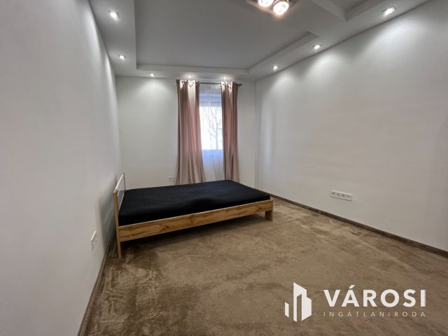 Debrecen Belvárosi 3 Szoba Nappalis Új Lakás Kiadó!