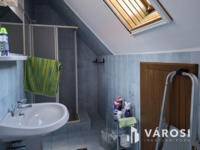 Rezsi évente 90 ezer? Ez a ház tudja!