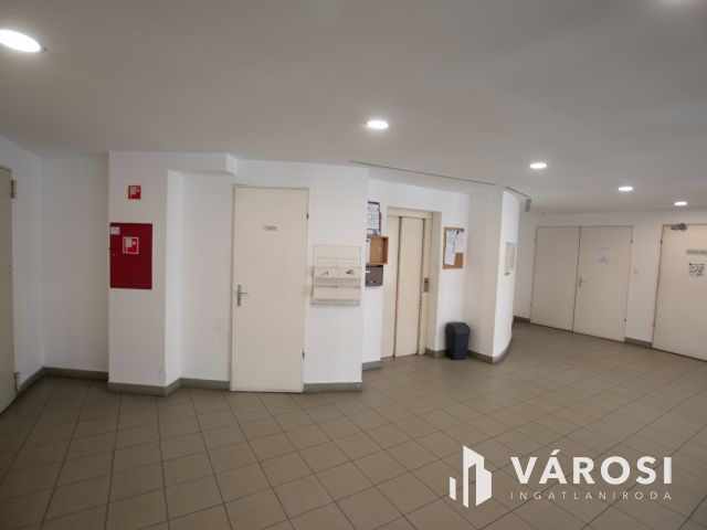 Felújított, fiatalos, duplakomfortos lakás Angyalföldön