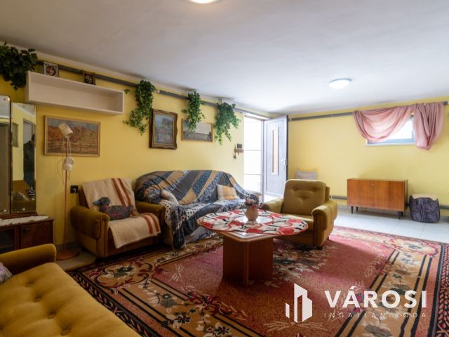 Örökpanorámás családi ház Balatonfüreden