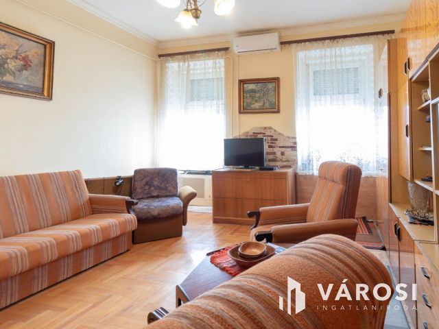 Göncz Árpád városközponttól 5 percre 54 m2-es 2 szobás lakás