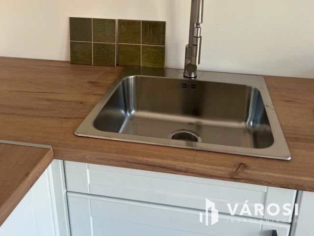 Praktikus lakás Óbuda szívében