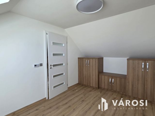 Belvárosi élet egy új építésű modern lakásban-Debrecen!