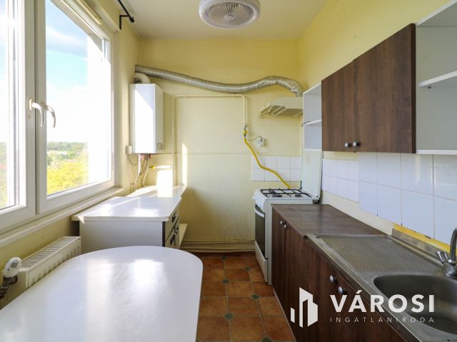 Békésen panel lakás eladó